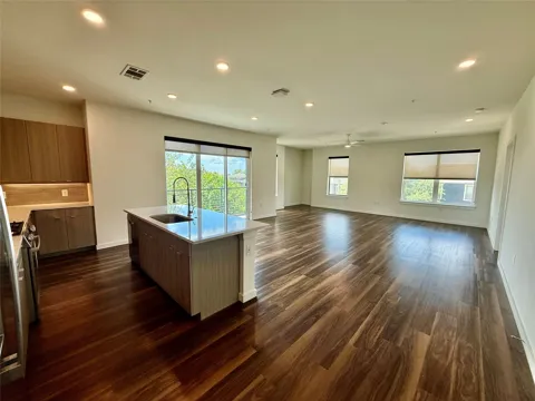 7450 Coronado Avenue #301