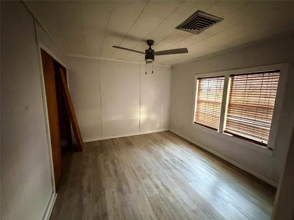 14940 Cathy Creek Road Holland, TX 76534