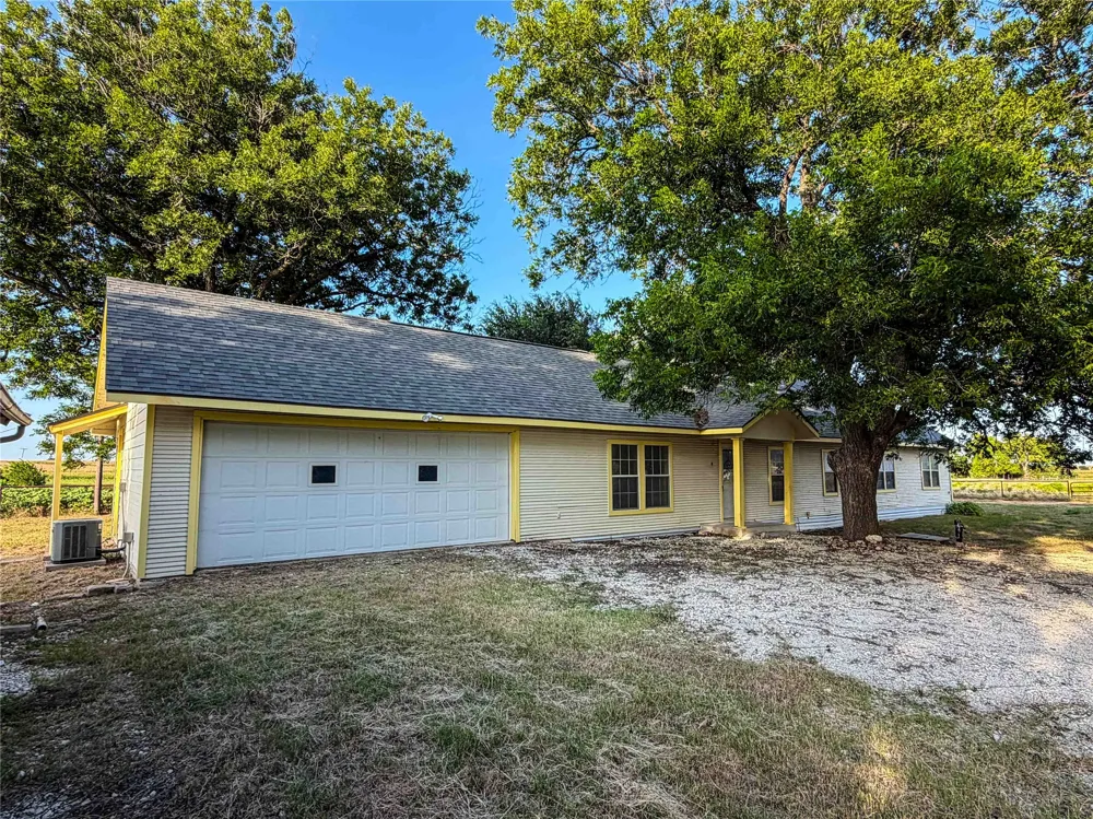 14940 Cathy Creek Road Holland, TX 76534