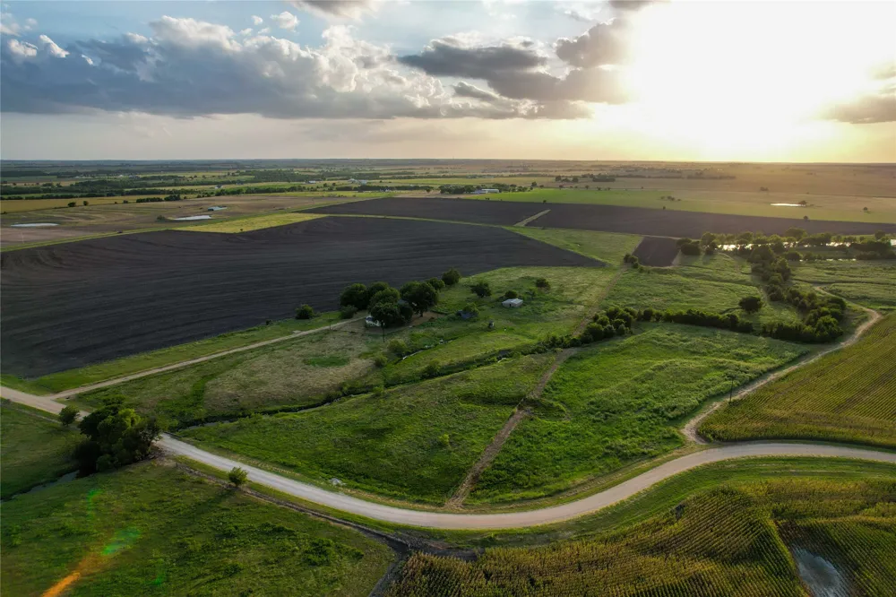 14940 Cathy Creek Road Holland, TX 76534