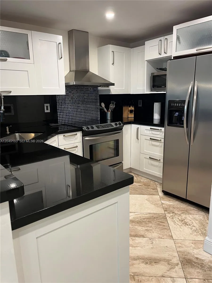 2301 Collins Ave #731 Miami Beach, FL 33139
