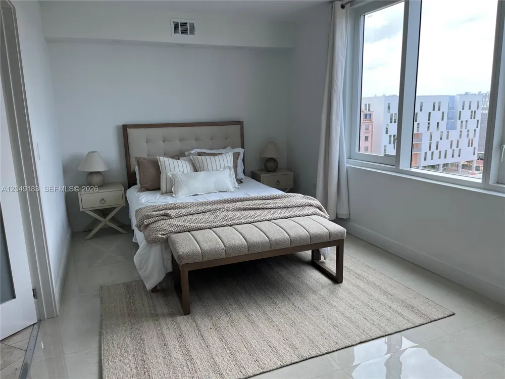 2301 Collins Ave #731 Miami Beach, FL 33139