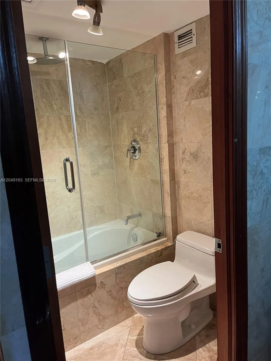 2301 Collins Ave #731 Miami Beach, FL 33139