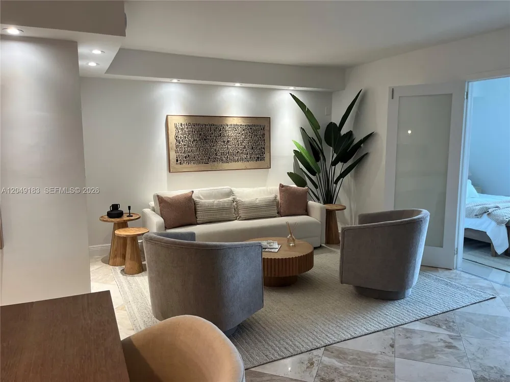 2301 Collins Ave #731 Miami Beach, FL 33139