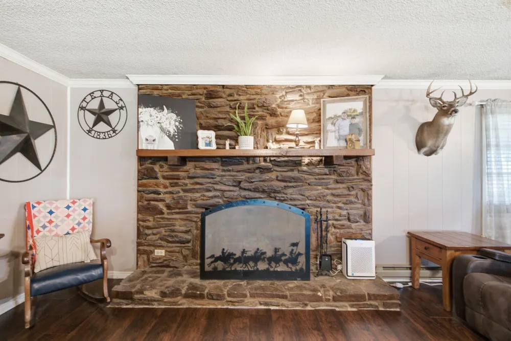 270 County Road 425 De Leon, TX 76444