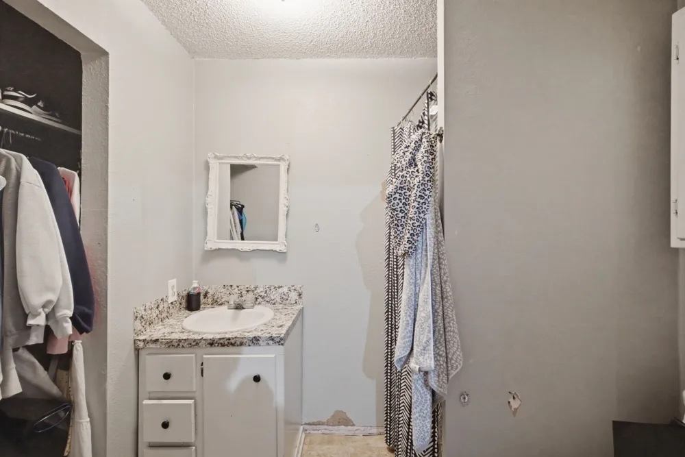 270 County Road 425 De Leon, TX 76444