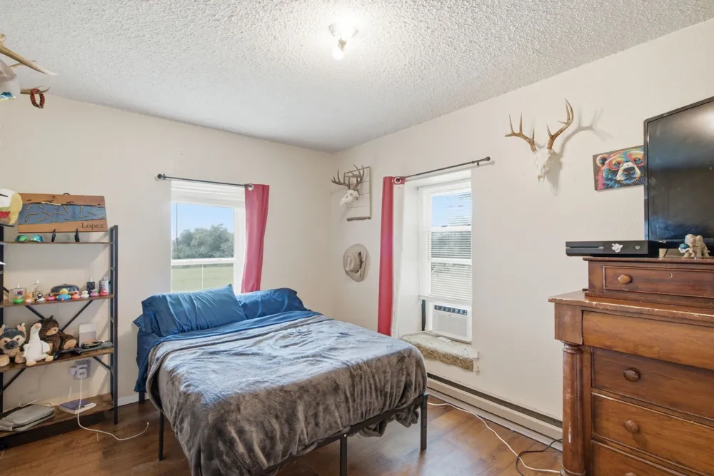 270 County Road 425 De Leon, TX 76444