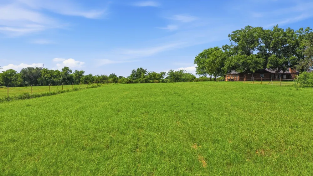 270 County Road 425 De Leon, TX 76444