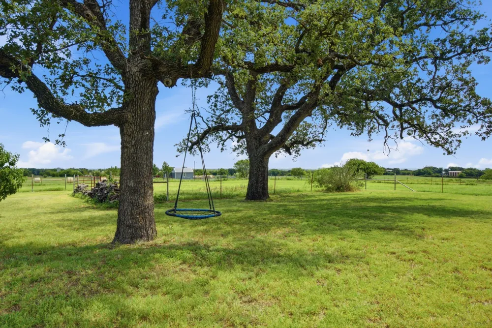 270 County Road 425 De Leon, TX 76444