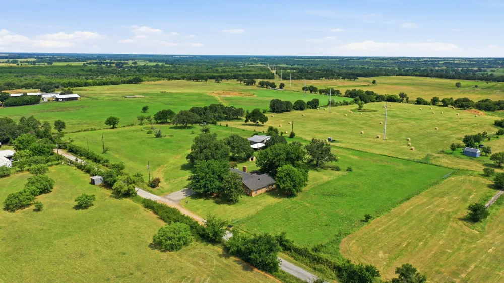 270 County Road 425 De Leon, TX 76444
