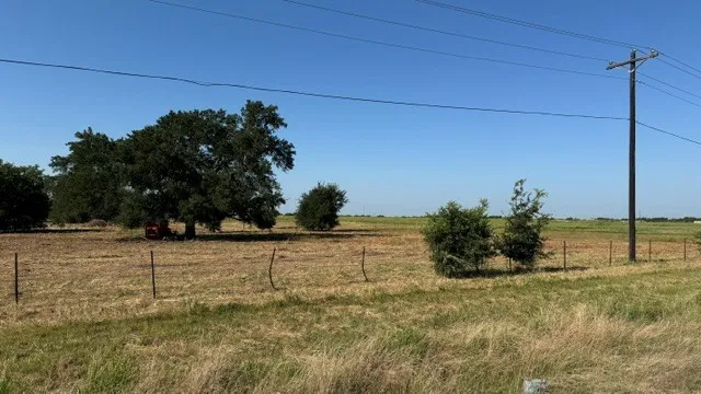 HWY 82 Lindsay, TX 76250