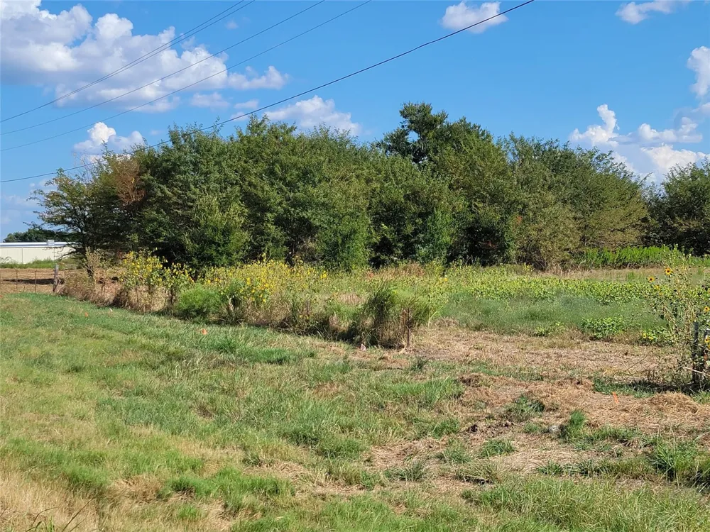 HWY 82 Lindsay, TX 76250