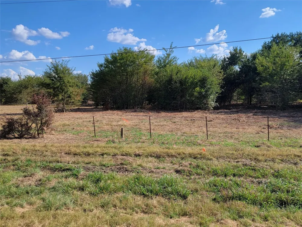 HWY 82 Lindsay, TX 76250