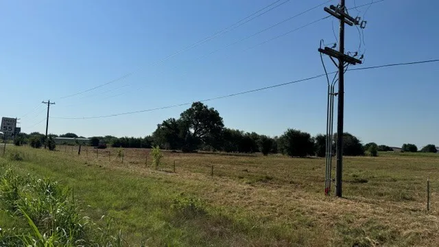 HWY 82 Lindsay, TX 76250