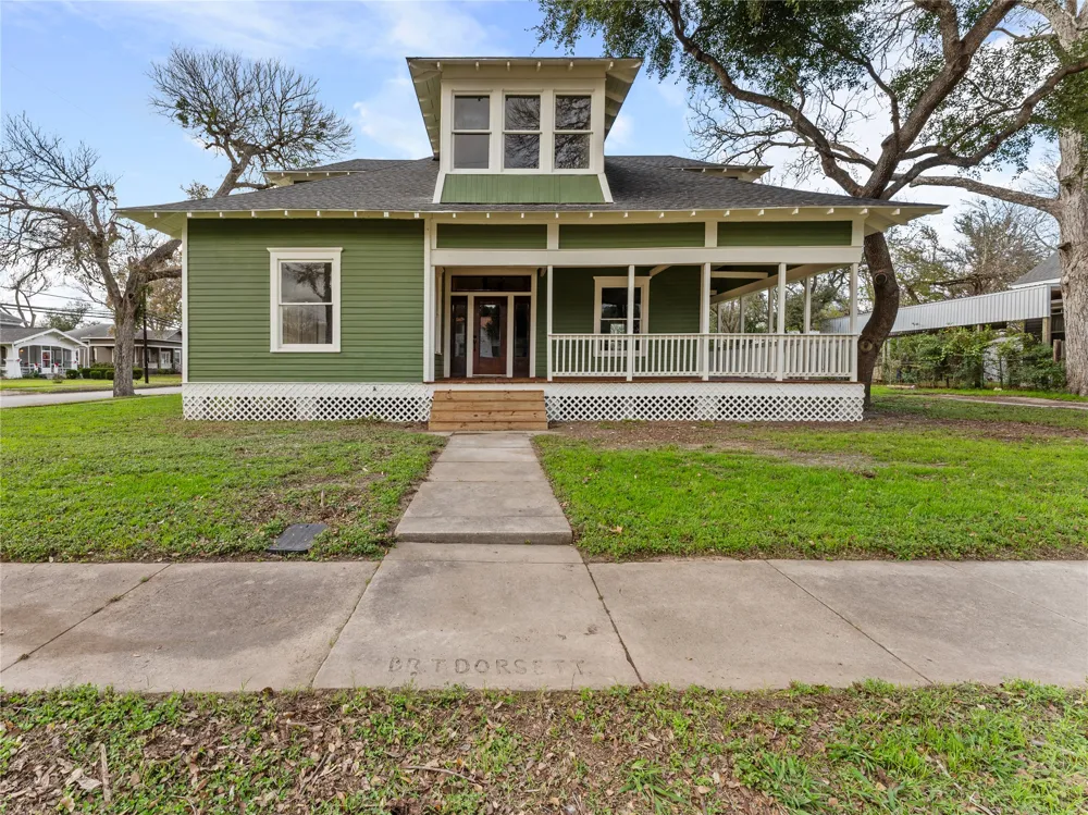 603 Saint Francis Street Gonzales, TX 78629