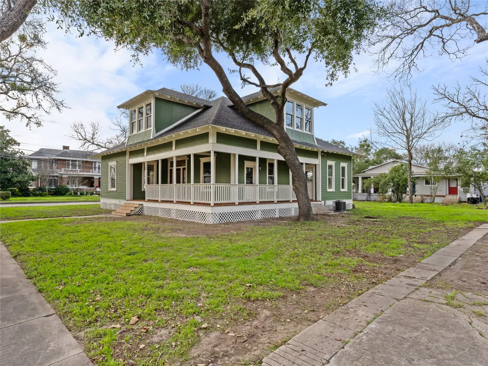 603 Saint Francis Street Gonzales, TX 78629