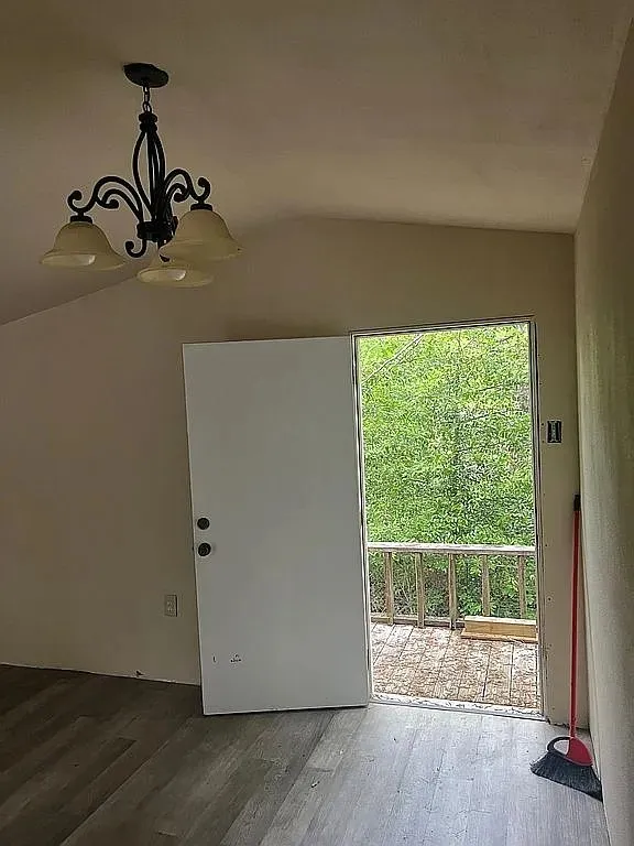 128 County Road 3540 Woodville, TX 75979