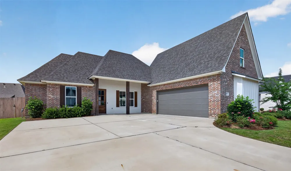 76 Turtle Creek Drive Benton, LA 71006