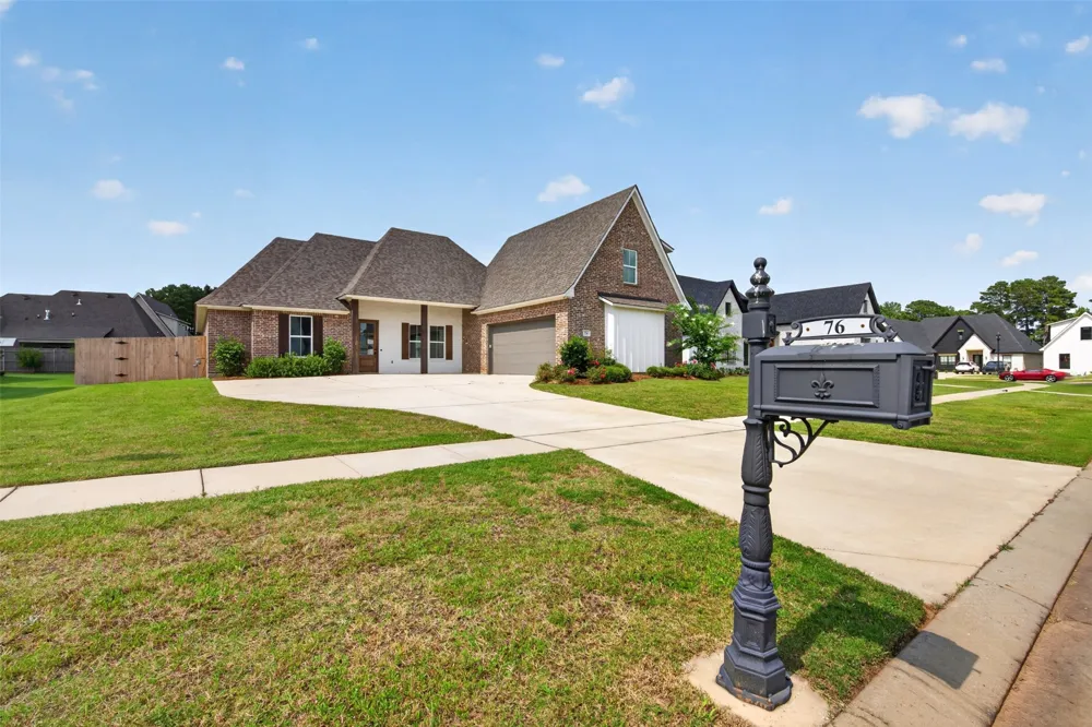 76 Turtle Creek Drive Benton, LA 71006