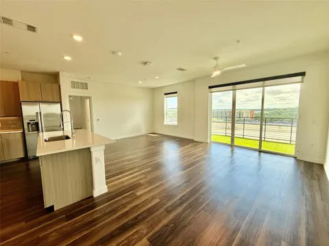 7450 Coronado Avenue #504
