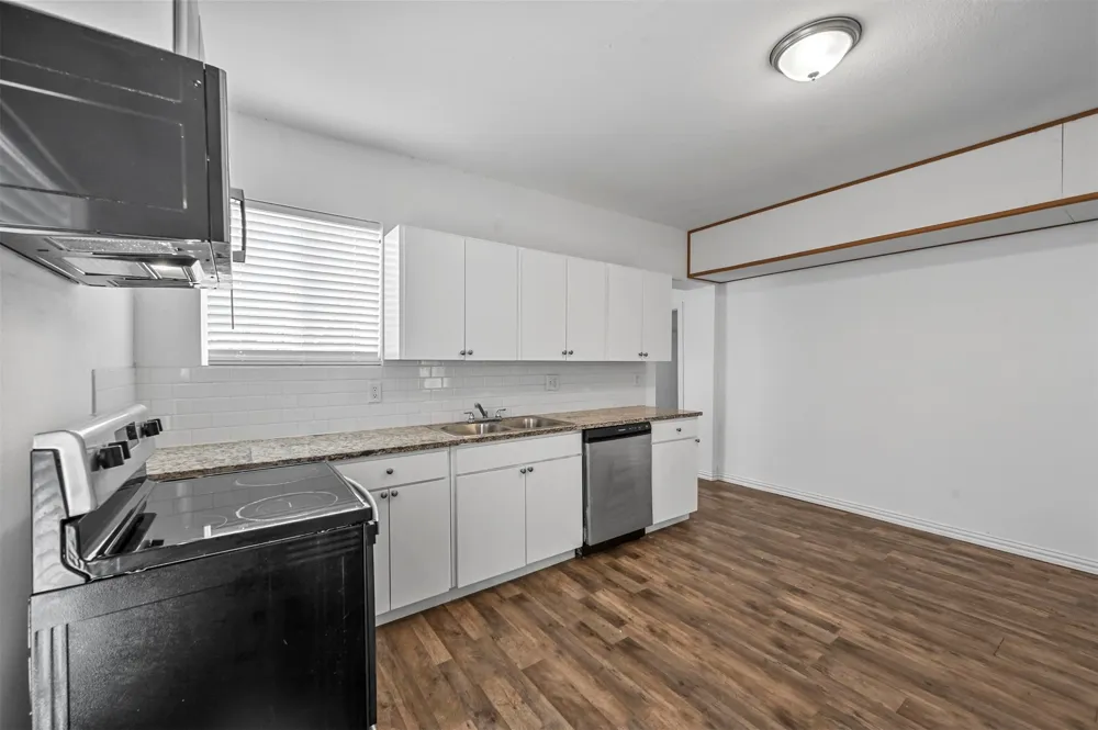 708 W Day Street Denison, TX 75020