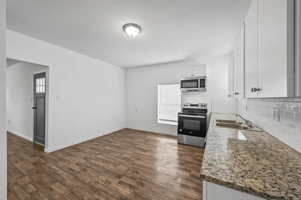 708 W Day Street Denison, TX 75020