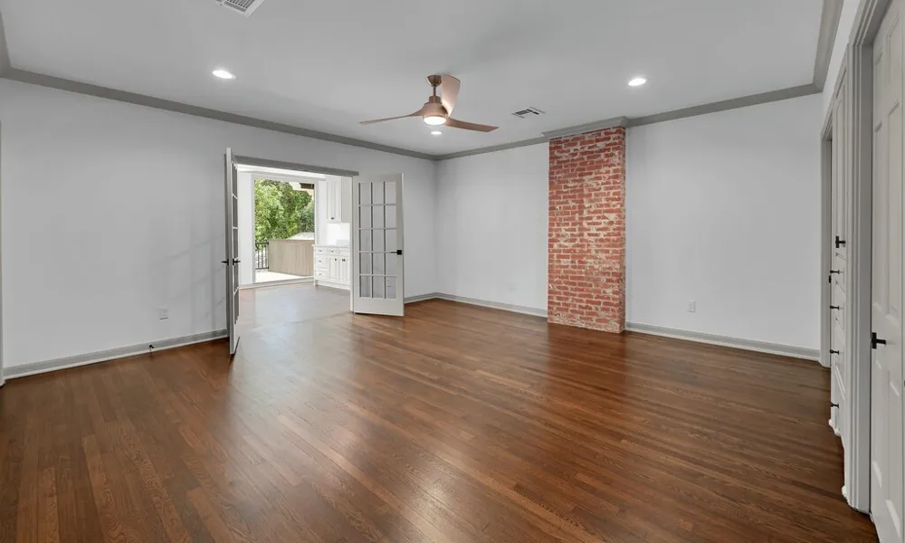 2825 Lake Air Drive Waco, TX 76710