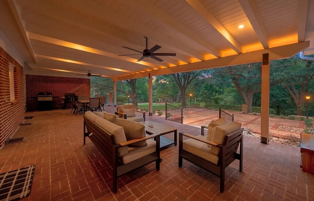 2825 Lake Air Drive Waco, TX 76710
