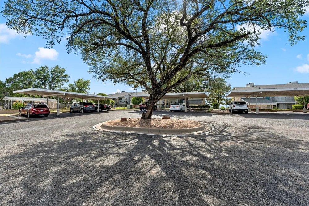 2905 Lake Shore Drive #204 Waco, TX 76708