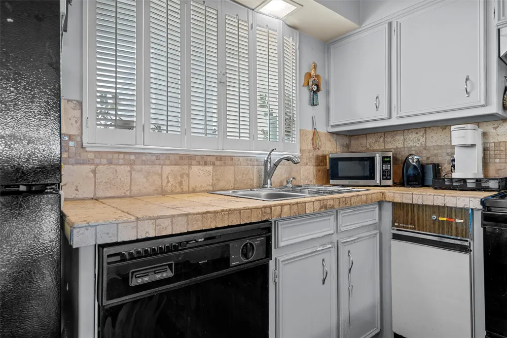 2905 Lake Shore Drive #204 Waco, TX 76708