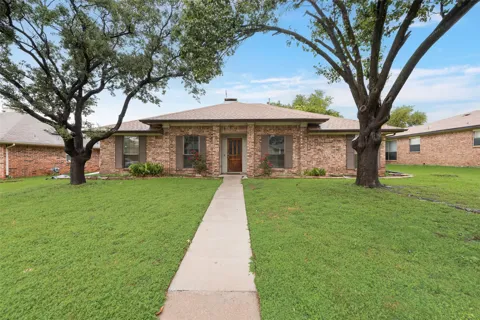 2623 Fallcreek Drive