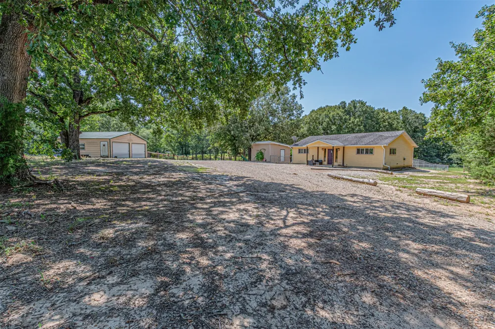 111 Private Road 6980 Alba, TX 75410