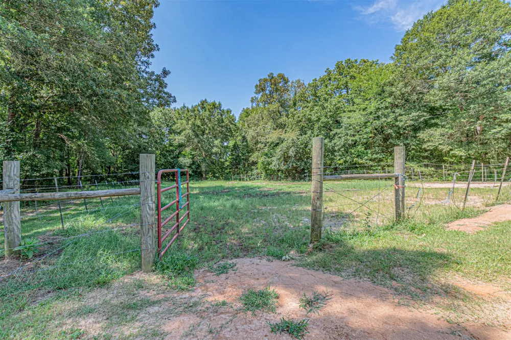 111 Private Road 6980 Alba, TX 75410