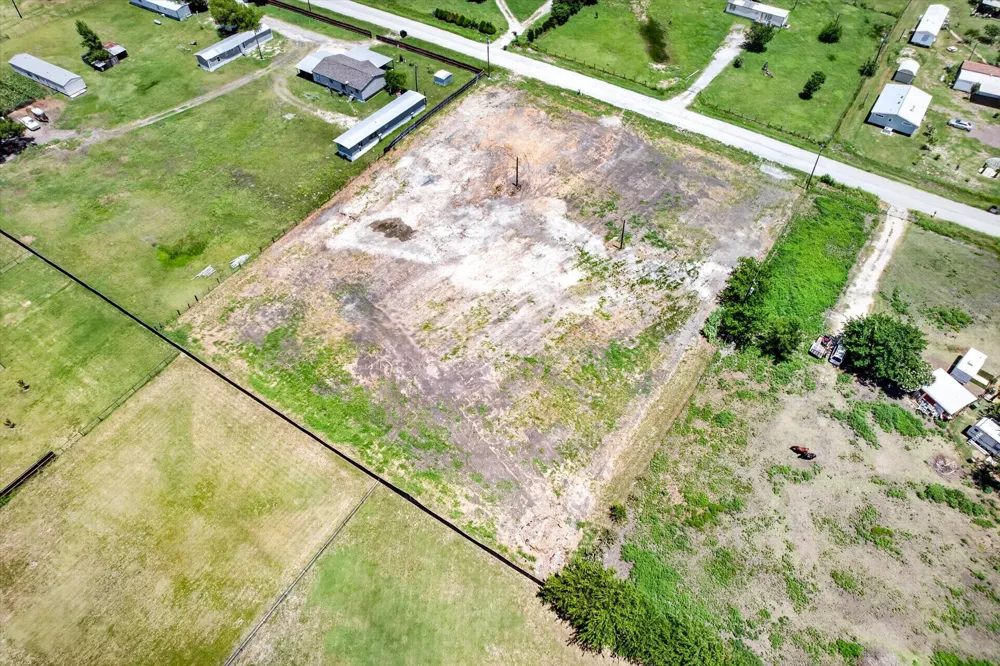 8572 Houston Road Krum, TX 76266