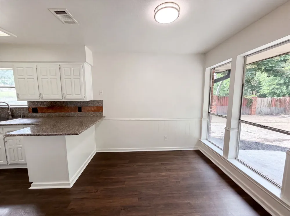 722 S Forest Lane Duncanville, TX 75116