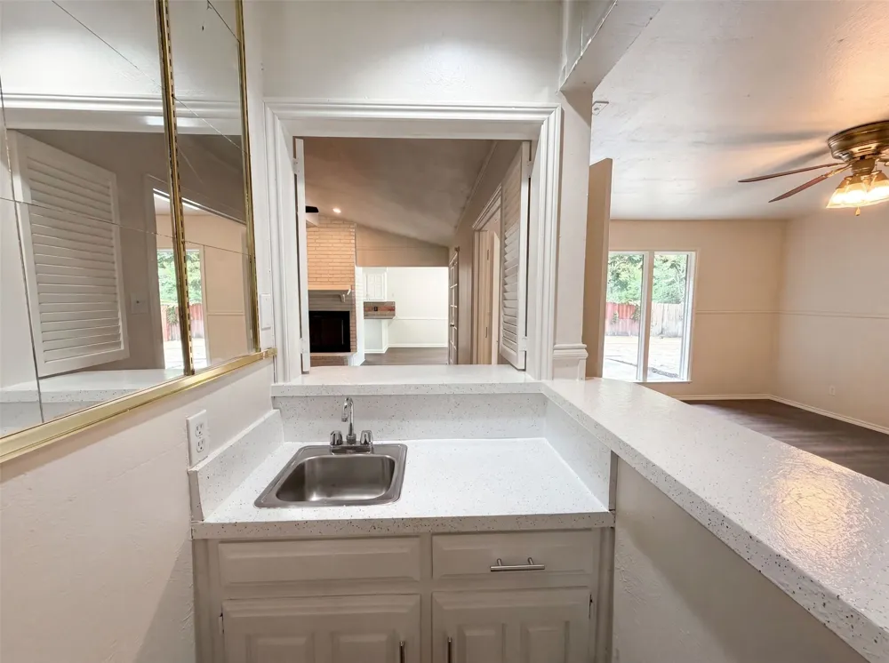 722 S Forest Lane Duncanville, TX 75116