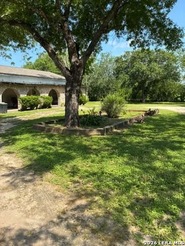 261 CR 402 Beeville, TX 78102