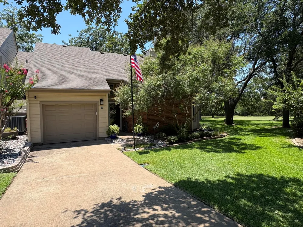 149 Summer Place Circle #BLDG N UNIT 149 Pottsboro, TX 75076