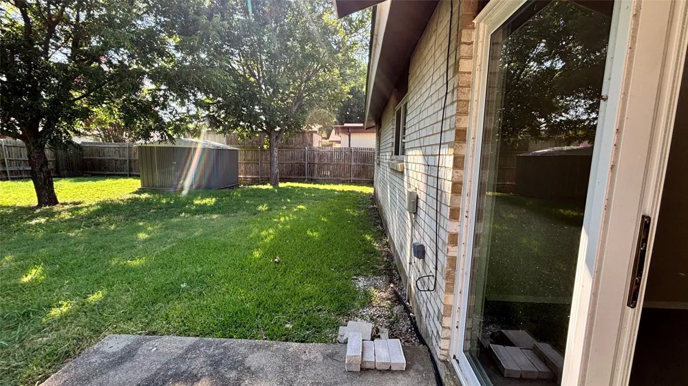 1117 High Point Road Arlington, TX 76015