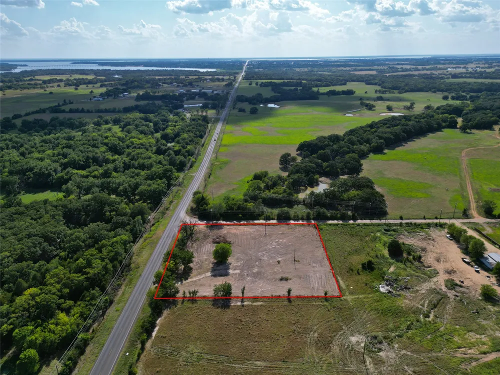 2324 E Main Street Gun Barrel City, TX 75156