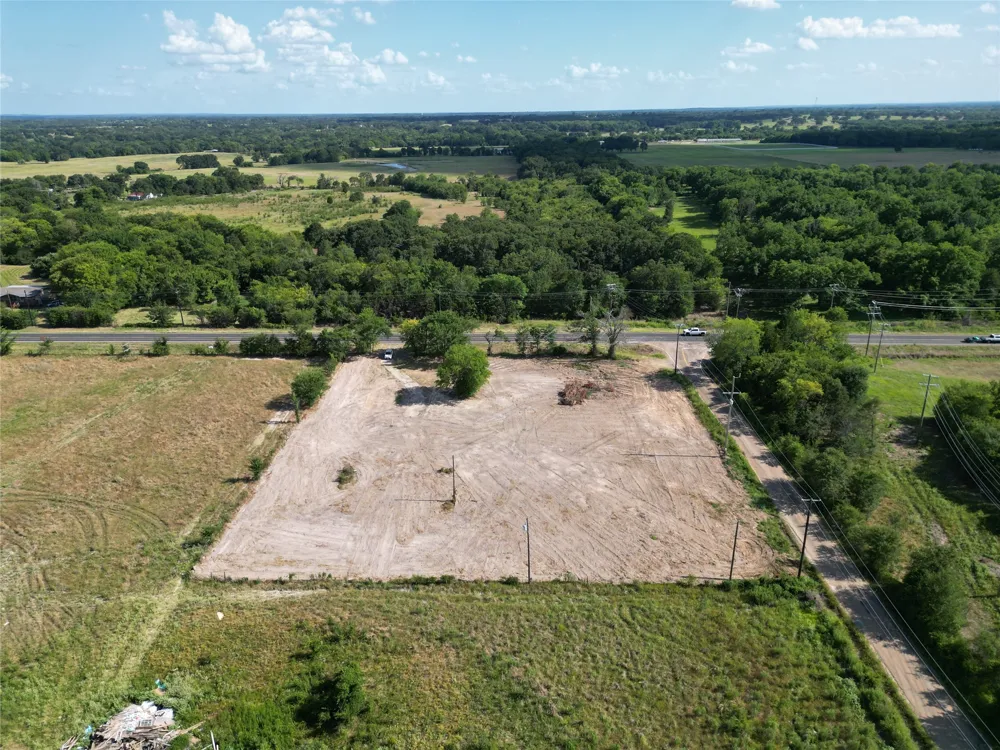 2324 E Main Street Gun Barrel City, TX 75156