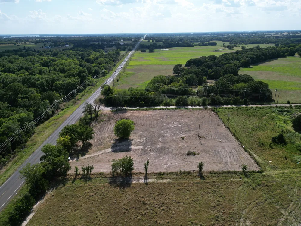 2324 E Main Street Gun Barrel City, TX 75156