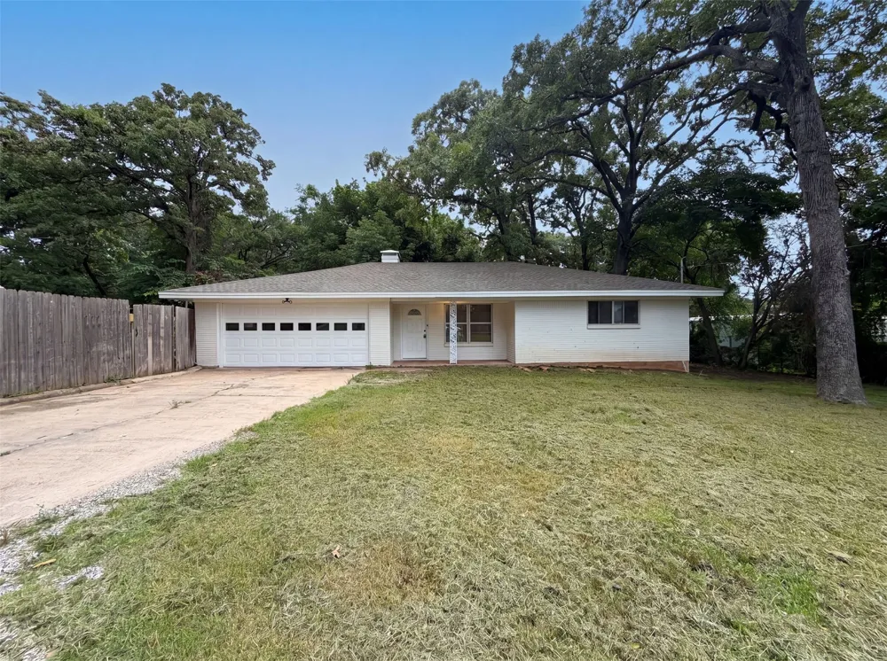 437 Denison Drive Pottsboro, TX 75076