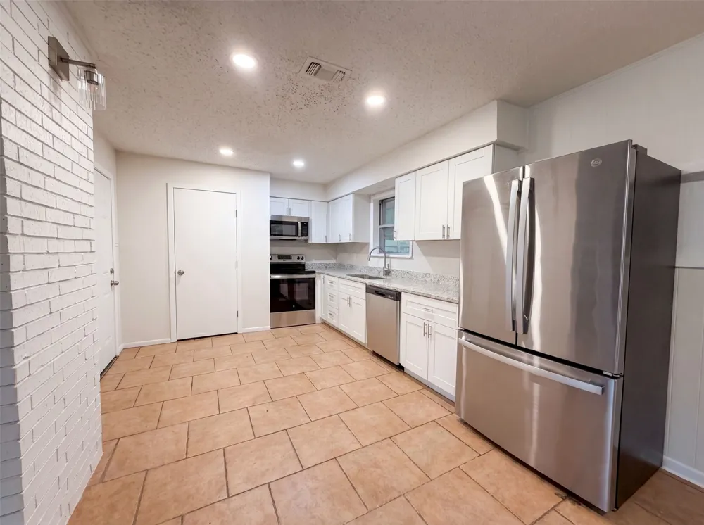 437 Denison Drive Pottsboro, TX 75076