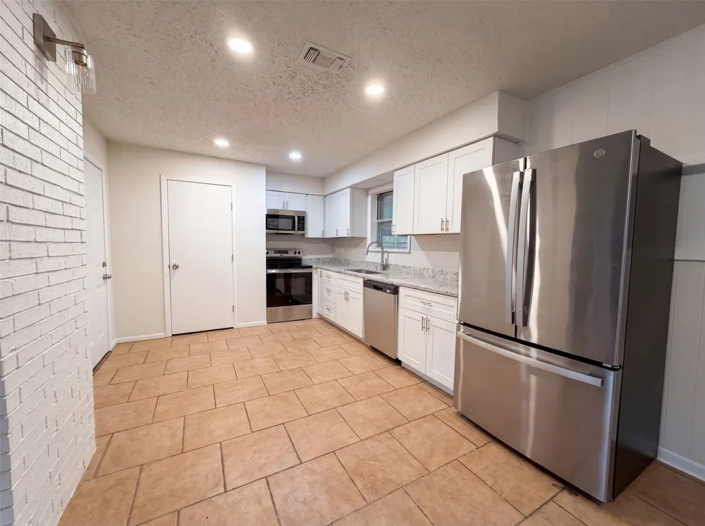 437 Denison Drive Pottsboro, TX 75076