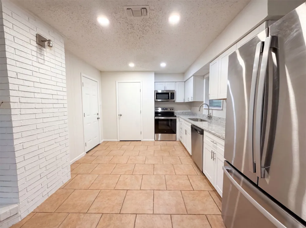 437 Denison Drive Pottsboro, TX 75076
