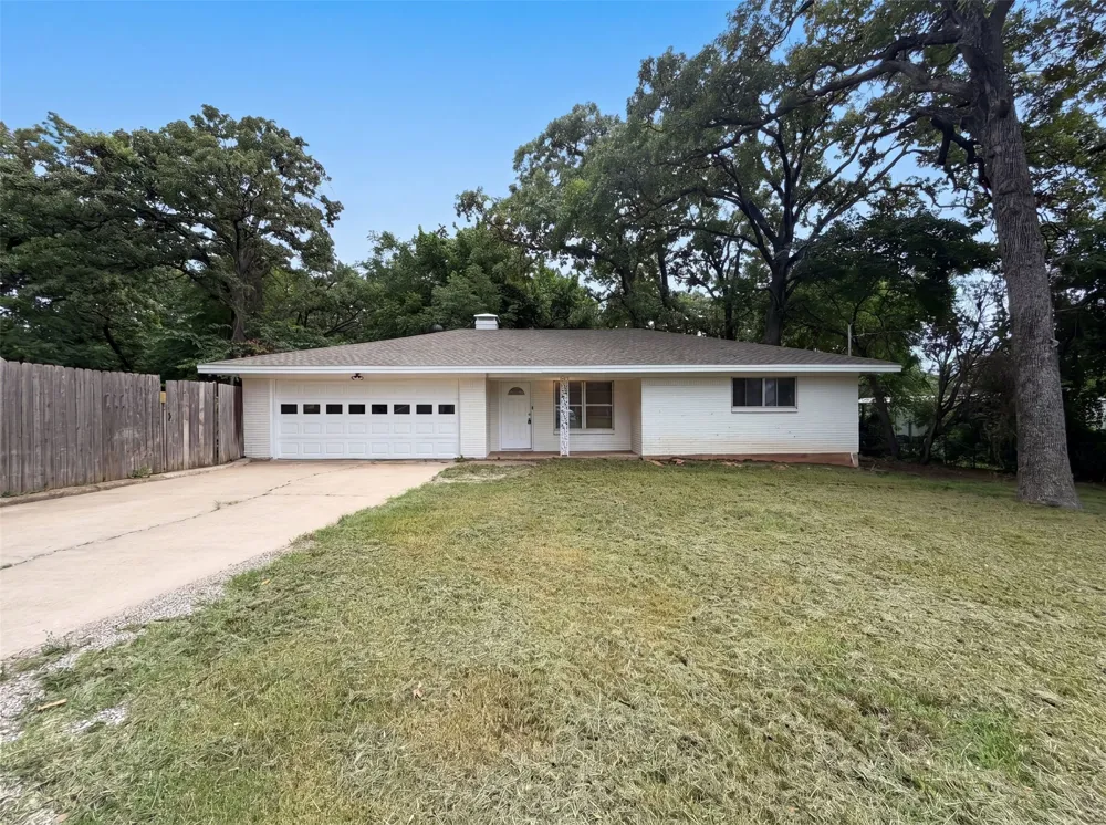 437 Denison Drive Pottsboro, TX 75076
