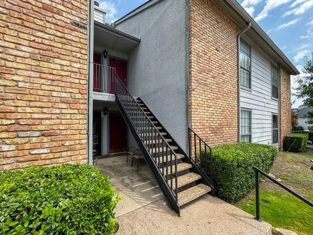 15151 Berry Trail #805 Dallas, TX 75248