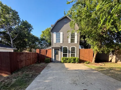 4526 S Horseshoe Trail