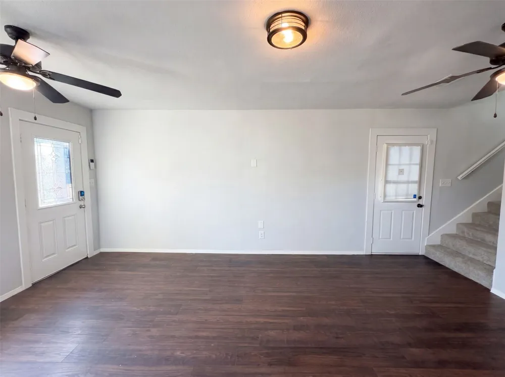 4526 S Horseshoe Trail The Colony, TX 75056